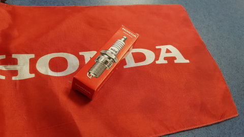 Honda Zündkerze BF 8 / 10