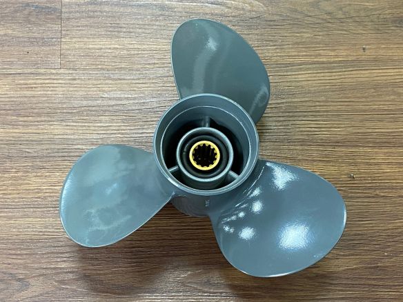 Honda BF 25/30 Propeller 3Blatt 9,85x11 Honda BF 25/30 Propeller 3Blatt 9,85x11