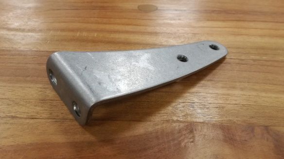 Honda Steuerplatte Steuerungsadapter Lenkwinkel BF8-BF20 inkl. Schrauben Honda Steuerplatte Steuerungsadapter Lenkwinkel BF8-BF20 inkl. Schrauben