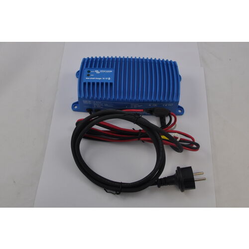 Victron Blue Smart IP67 Charger 12/17(1) 230V CEE Victron Blue Smart IP67 Charger 12/17(1) 230V CEE
