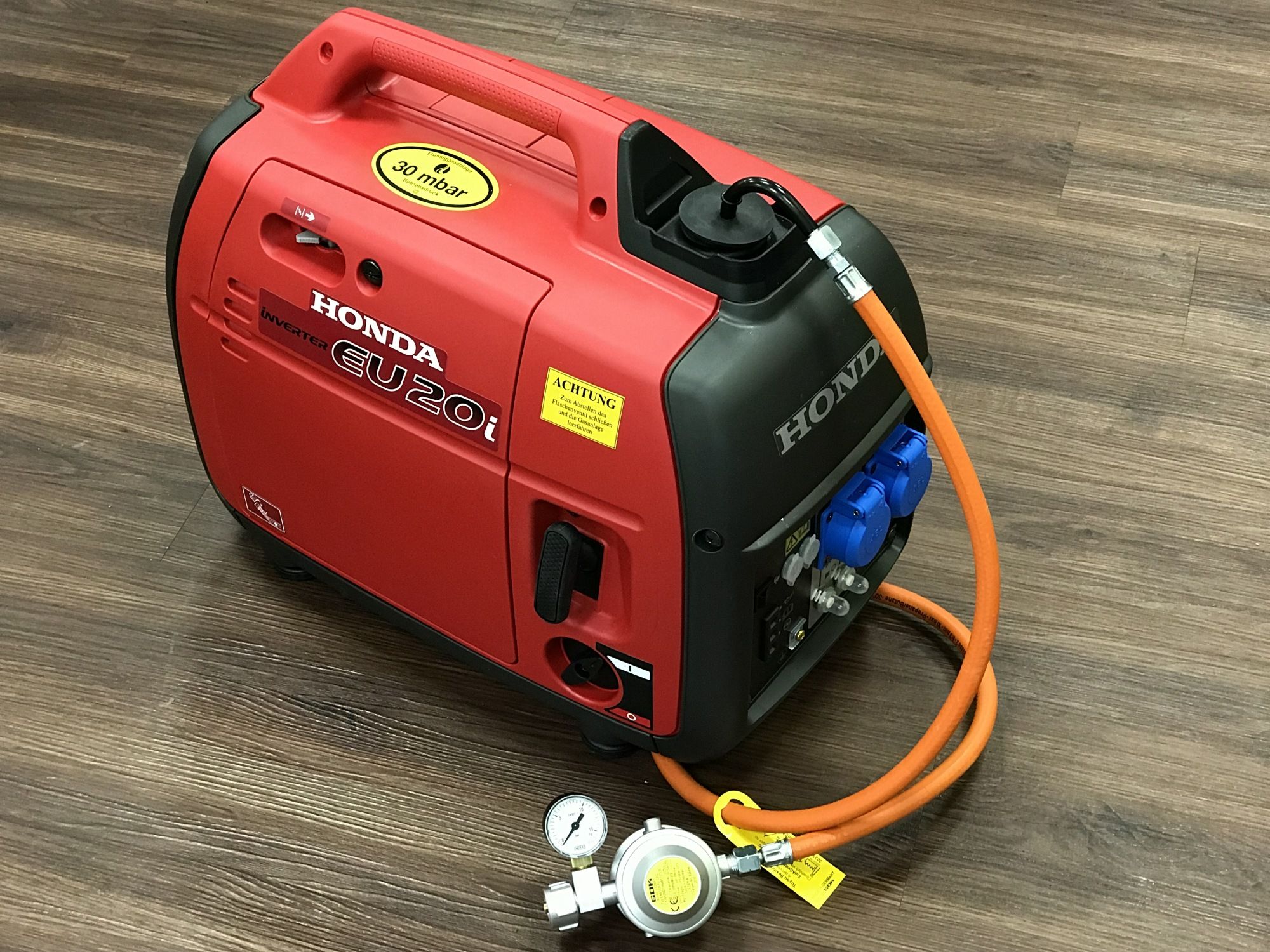 Honda EU 20 i Stromerzeuger auf Propan Gas Honda EU 20 i Stromerzeuger auf Propan Gas