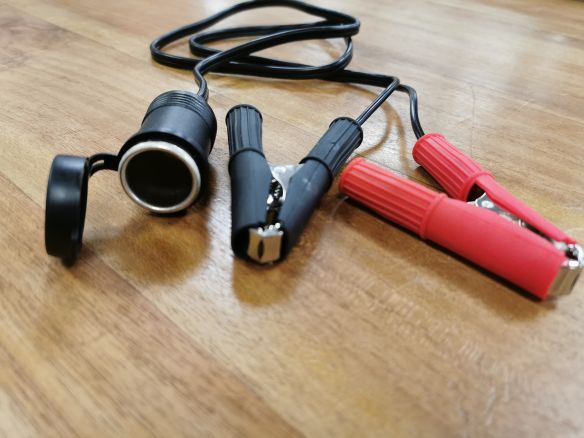 Engel DC Steckdose Verlängerung mit Batterieklemmen Engel DC Steckdose Verlängerung mit Batterieklemmen