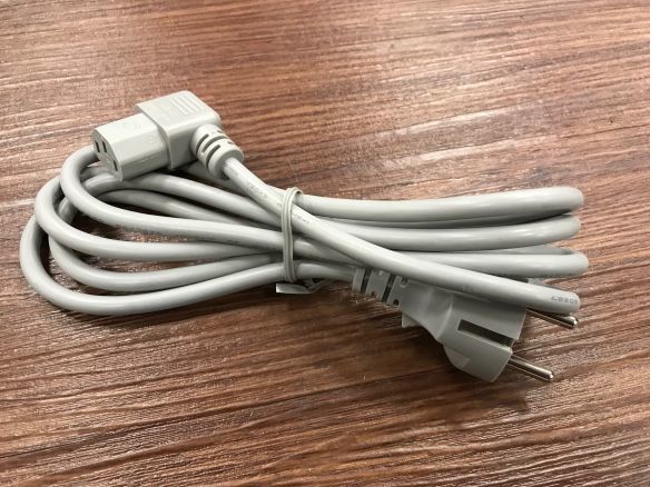 Engel 230 Volt Kabel passend für alle Kühlboxen Engel 230 Volt Kabel passend für alle Kühlboxen