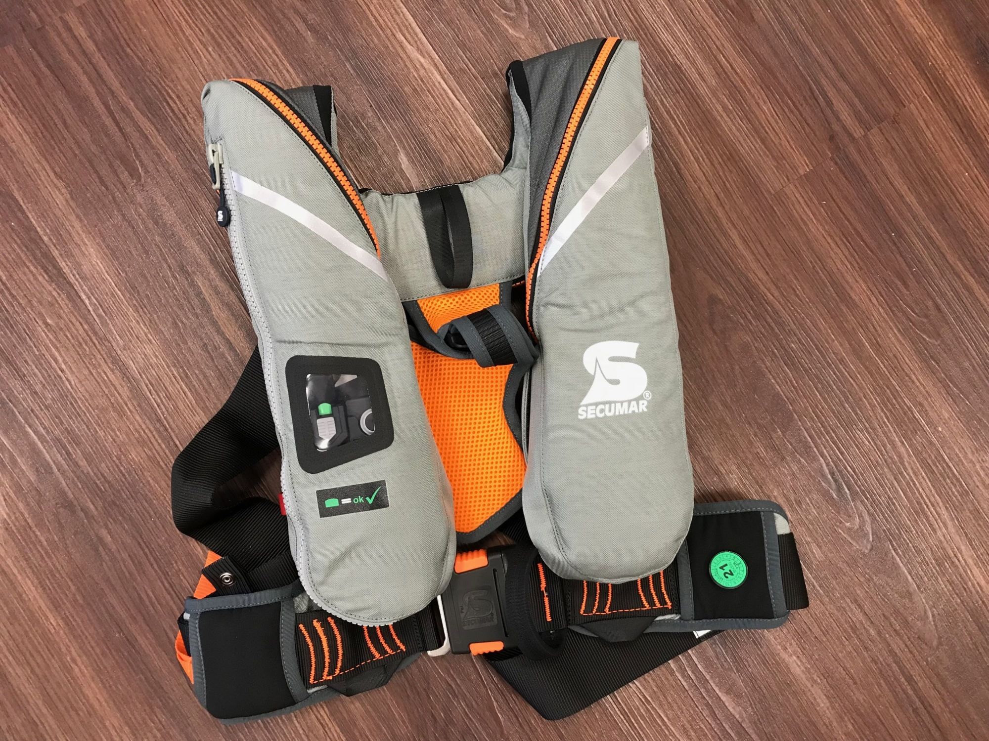 99 St/ück fiugsed Stra/ßenrand-Notfallwerkzeuge Auto kleine Notfallausr/üstung Tragbares Rettungsset Assistance Kit Autozeug Multifunktionales Erste-Hilfe-Set