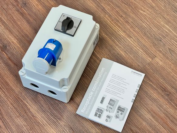 MENNEKES Haushalt Notstrom Einspeisung einphasig 230 Volt 16P für Honda EU22i/EU10i MENNEKES Haushalt Notstrom Einspeisung einphasig 230 Volt 16P für Honda EU22i/EU10i
