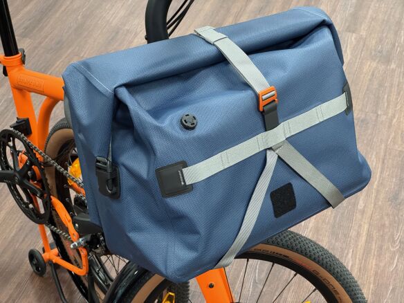 Brompton Borough WP Roll Top Groß G Line Navy Grey Brompton Borough WP Roll Top Groß G Line Navy Grey