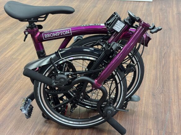 Brompton C Line 12-Gang Amethyst Lacquer Hoher Lenker Brompton C Line 12-Gang Amethyst Lacquer Hoher Lenker