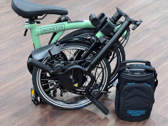 Brompton Electric C Line Explore (12Gang) Matcha Green Mittlerer Lenker