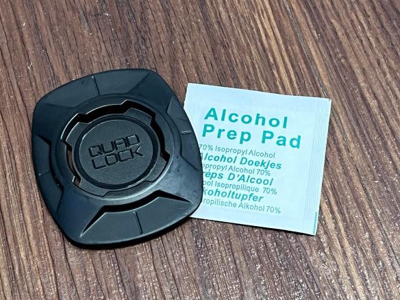 Brompton Quadlock Klebepad Befestigungspad mit 3M Kleber Brompton Quadlock Klebepad Befestigungspad mit 3M Kleber