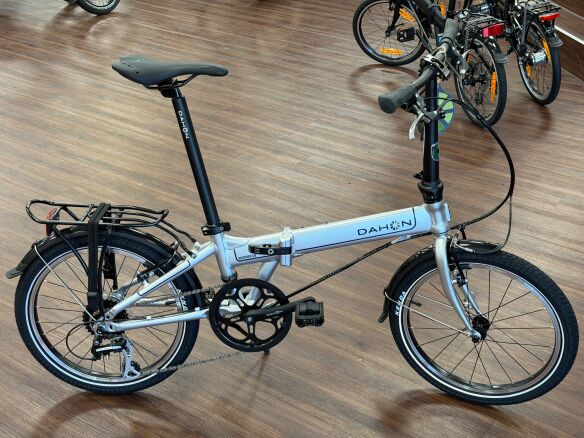 Dahon Mariner D8 silber Kettenschaltung