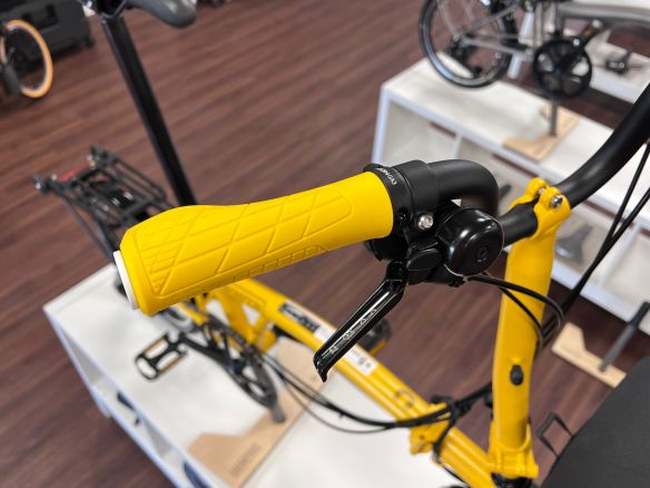 Ergon GA3 Griffe Bumble Bee Yellow (Hummel Gelb) Ergon GA3 Griffe Bumble Bee Yellow (Hummel Gelb)