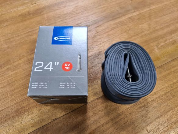 Schwalbe Schlauch SV10 für Tern Eclipse P18 Dahon IOS 24 Zoll Schwalbe Schlauch SV10 für Tern Eclipse P18 Dahon IOS 24 Zoll