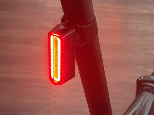Topeak BeSeen Mega StVZO Rücklicht mit USB-C Ladung Topeak BeSeen Mega StVZO Rücklicht mit USB-C Ladung