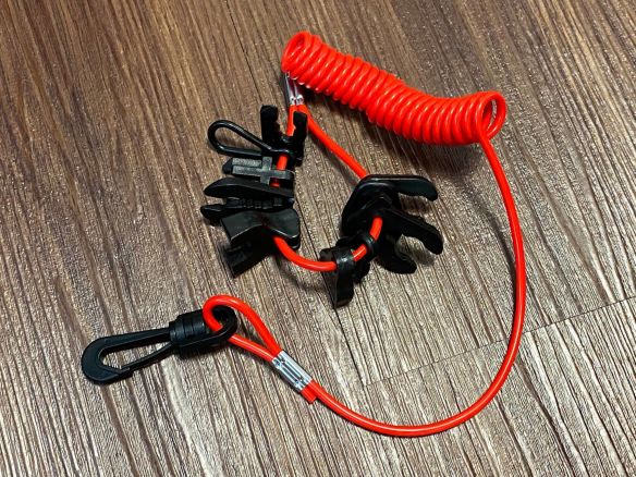 Trem Notstopleine mit 7 Adaptern Trem Notstopleine mit 7 Adaptern