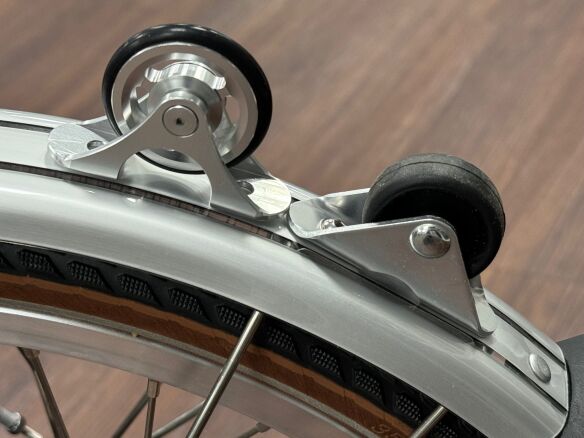 XXS Brompton Premium Schutzblech Rolle Aluminium silber XXS Brompton Premium Schutzblech Rolle Aluminium silber