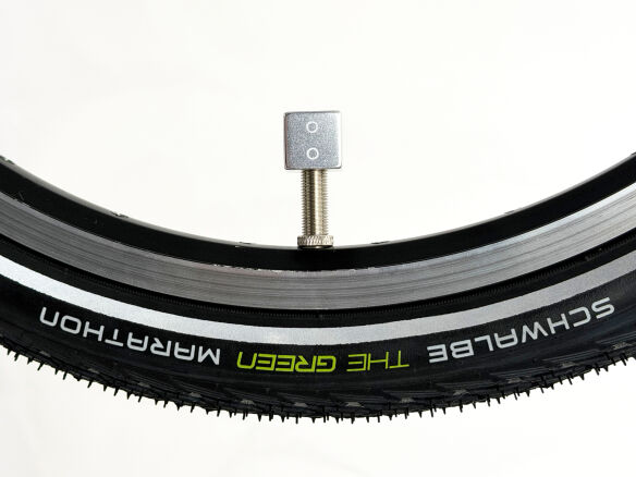 XXS Valve Charm für Brompton | High Roller Würfel Silber