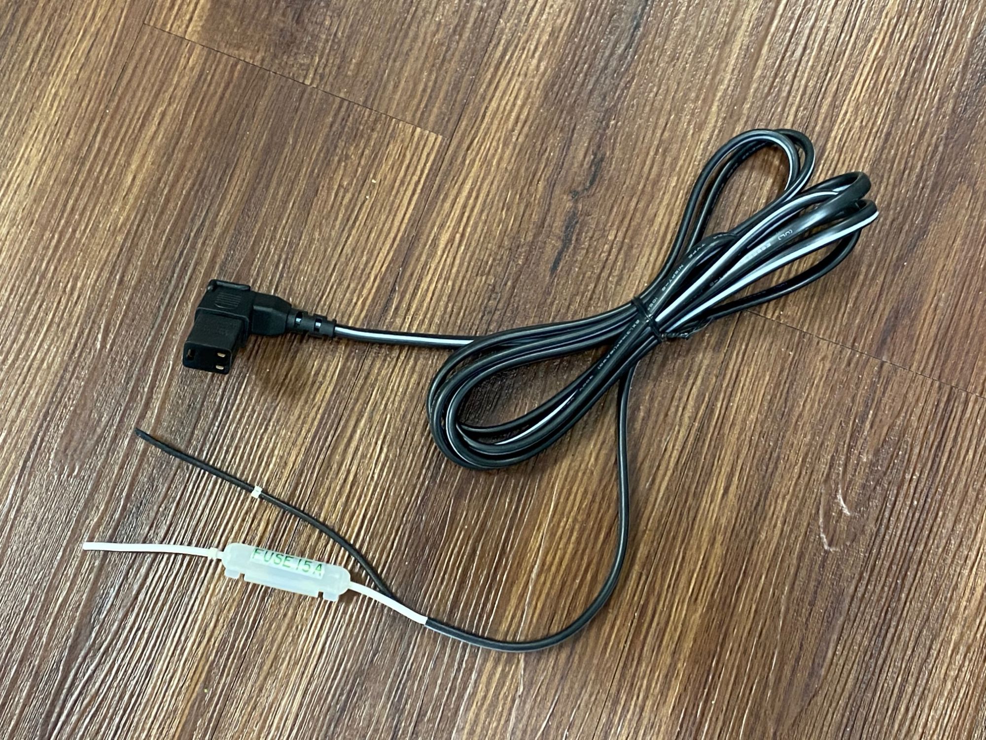 https://www.marine-sales.de/images/upload/engel-kabel-12-volt-mit-losen-enden.jpg