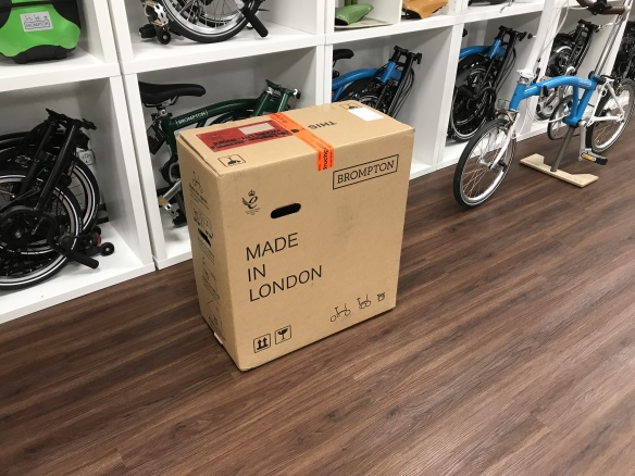 Brompton Karton passend für ein Faltrad Original Brompton Karton passend für ein Faltrad Original