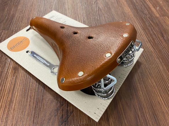 Brooks B67 Leder Sattel mit Federung breit Honey Brooks B67 Leder Sattel mit Federung breit Honey