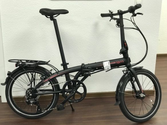 Tern Link C8 mit Licht mattschwarz Restposten Tern Link C8 mit Licht mattschwarz Restposten