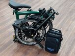 Brompton Electric C Line Urban 4-Gang Racing Green Mittlerer Lenker