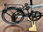 Brompton Electric P Line 4-Gang Lunar Ice Hoher Lenker